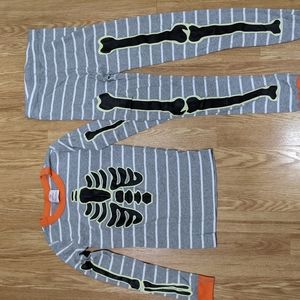 Boys size 12 Glow in the dark skeleton jammies